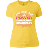 Best Gift For Grandmas - Never Underestimate The Power Of Grandmas - Speicla [Front]